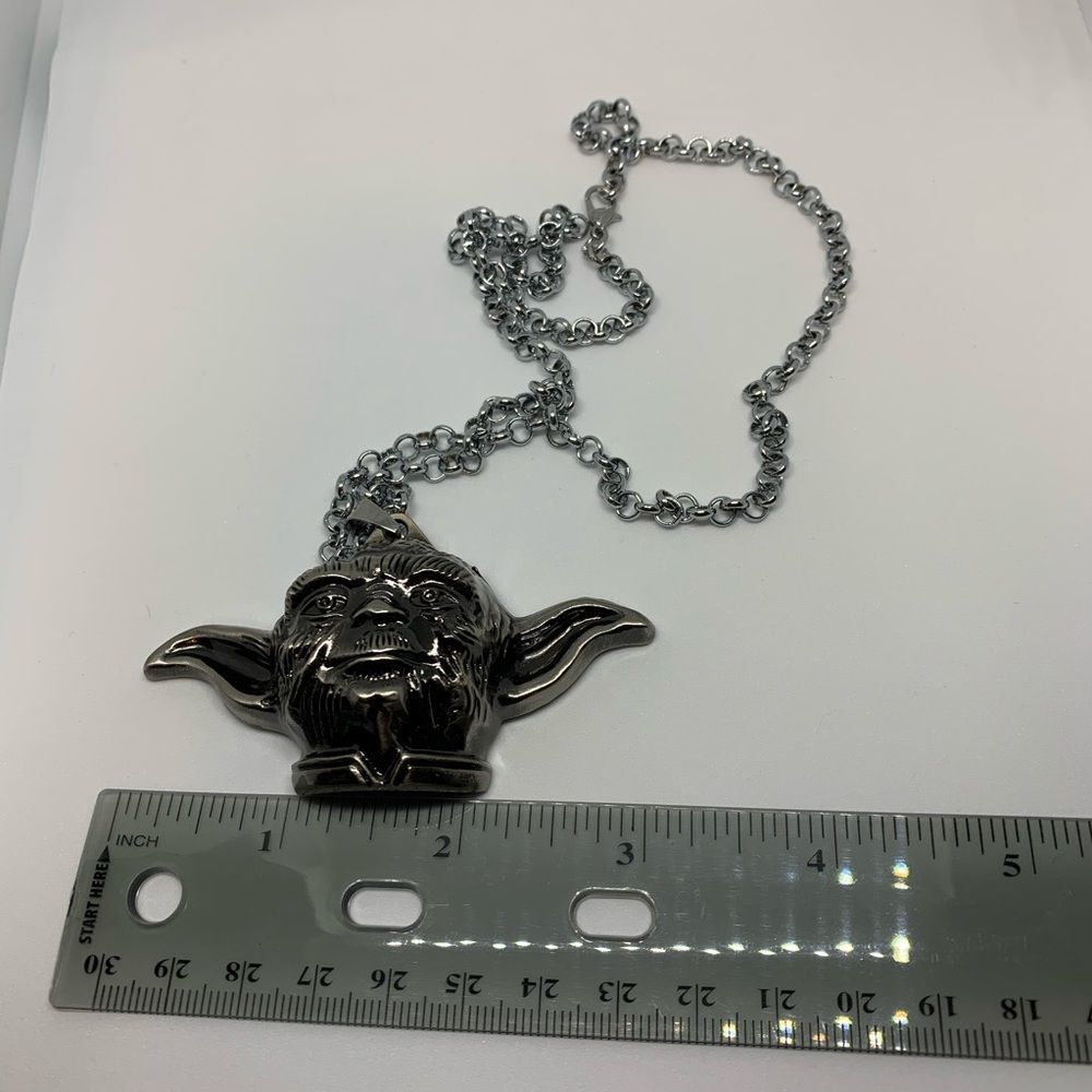 (D2) Star Wars Yoda Necklace - Picture 6 of 6